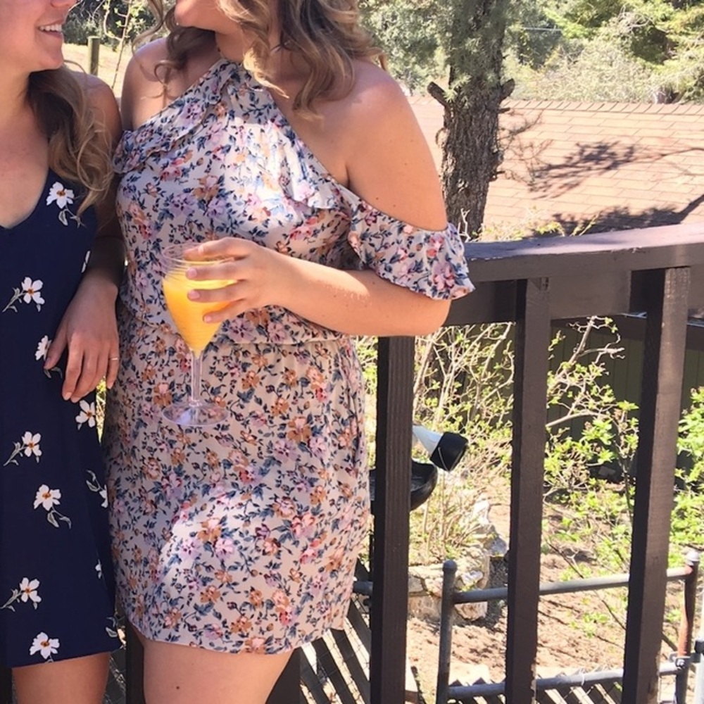 Cold shoulder floral dress!
